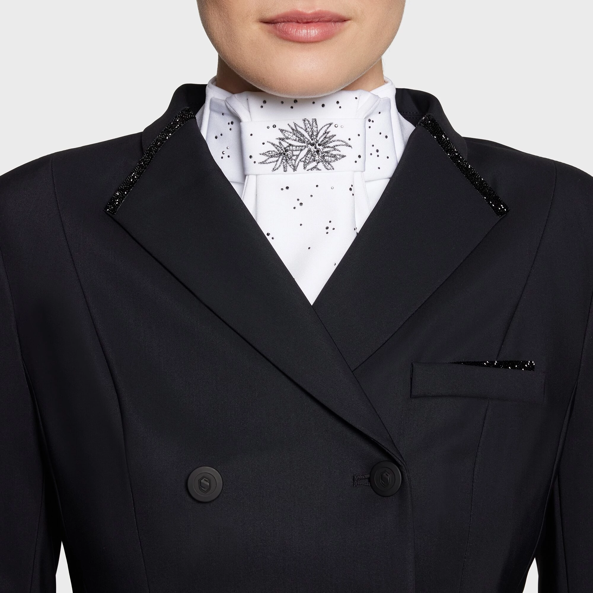 SAMSHIELD PLASTRON SPRING FLOWER SWAROVSKI NŐI DÍJLOVAS NYAKKENDŐ ZSABÓ