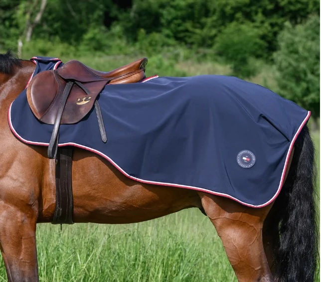 TOMMY HILFIGER EQUESTRIAN SPRINGFIELD ESŐTAKARÓ ( 145 )